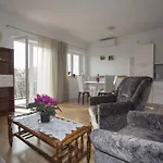 Dino Apartamento