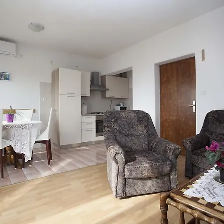 Dino Apartamento