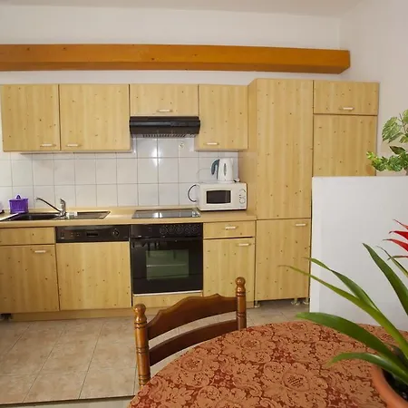 Dino Apartamento