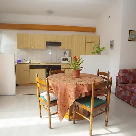 Dino Apartamento